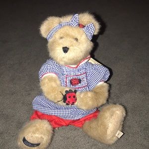 Lady Bugsley and Nellie Bearypatch Boyd’s bear set